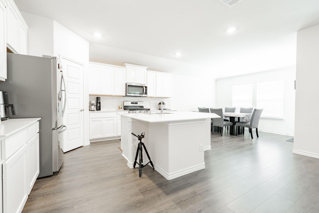 555 Delaware Road - Photo 14