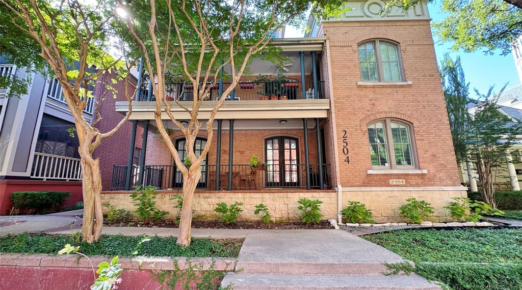 2504 State Street - Photo 0