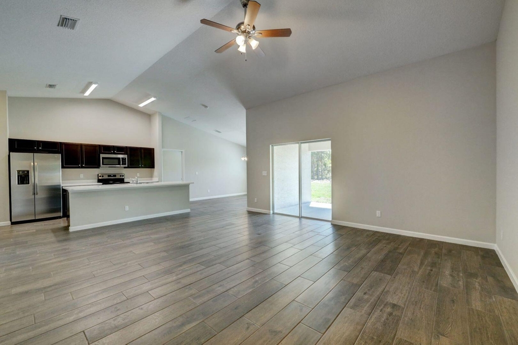 1913 Sw Swift Avenue - Photo 8