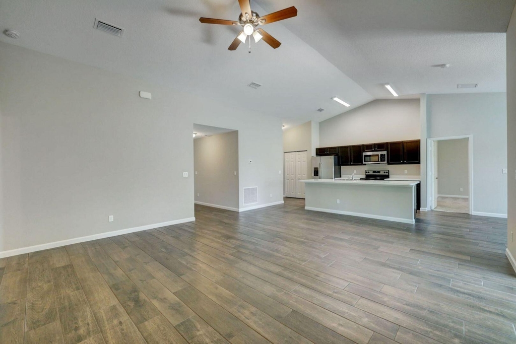 1913 Sw Swift Avenue - Photo 9
