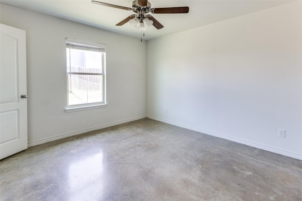 6011 Amelia Earhart Boulevard - Photo 5
