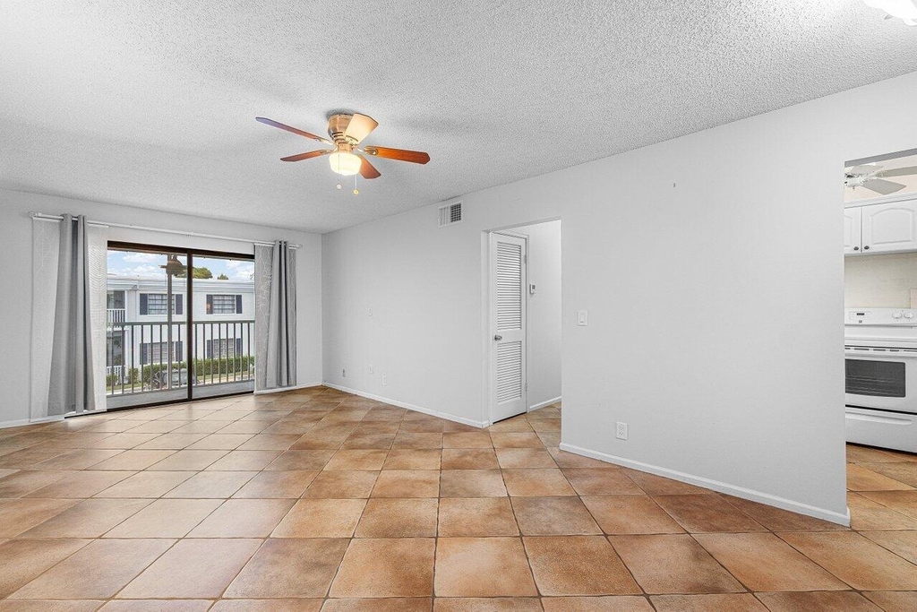 120 Cypress Club Drive - Photo 1