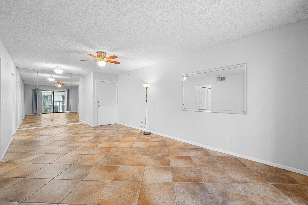120 Cypress Club Drive - Photo 3