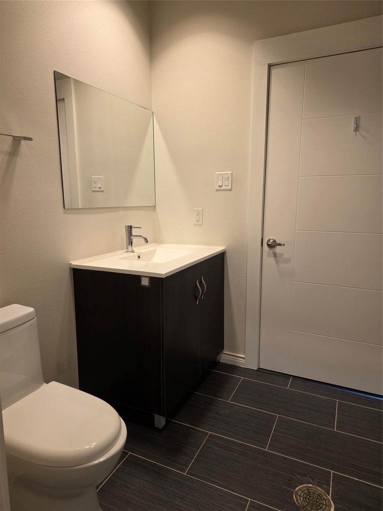 1100 W Trinity Mills Road - Photo 26