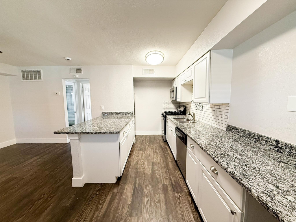 5928 Fletcher Avenue - Photo 6