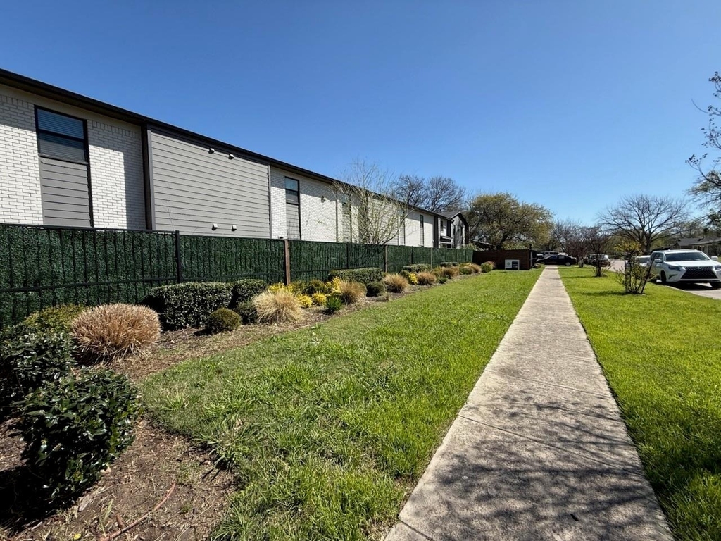 5928 Fletcher Avenue - Photo 2