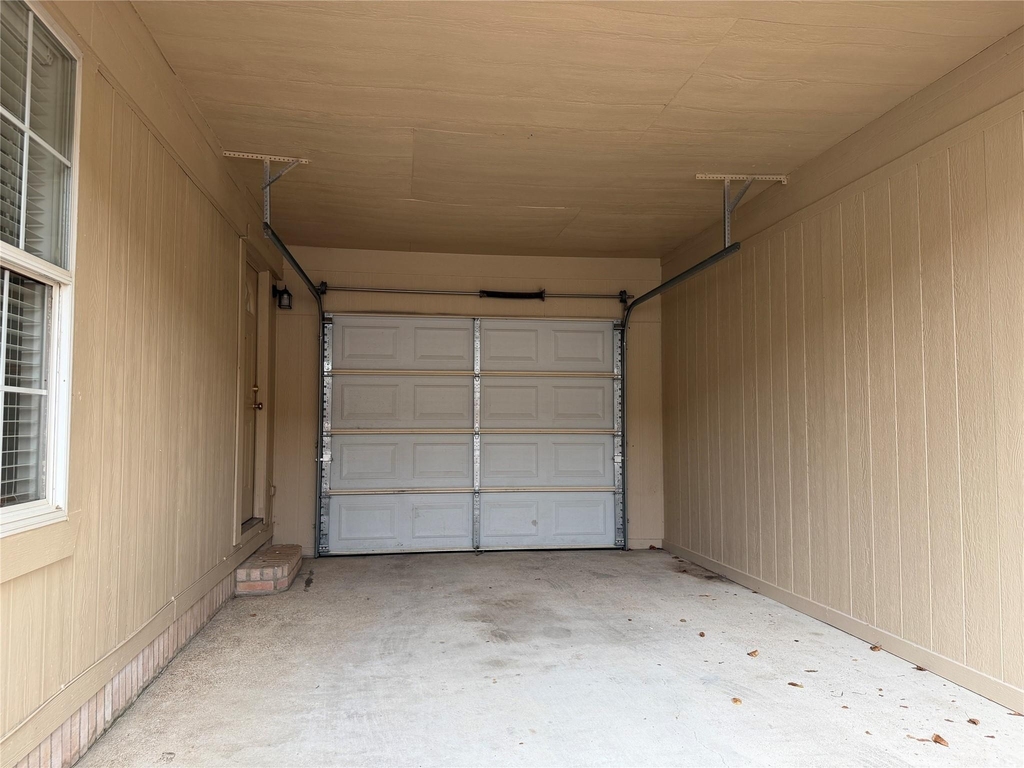 13755 Biggs Street - Photo 21
