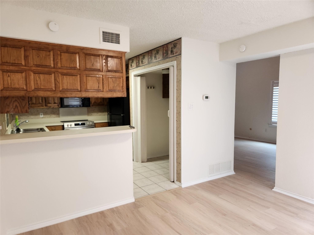 1425 Palmnold Circle W - Photo 11