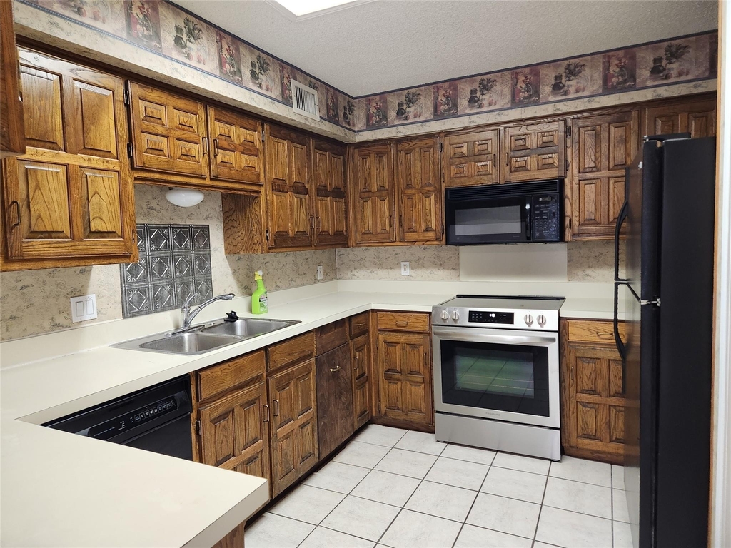 1425 Palmnold Circle W - Photo 8