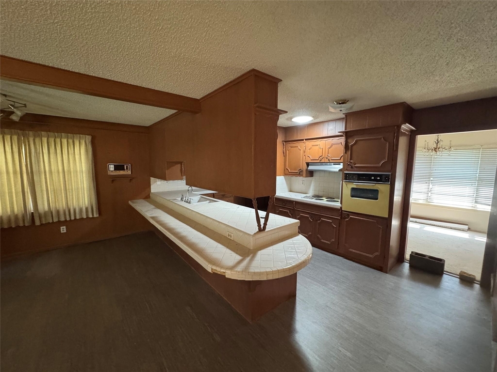 598 Washington Boulevard - Photo 2