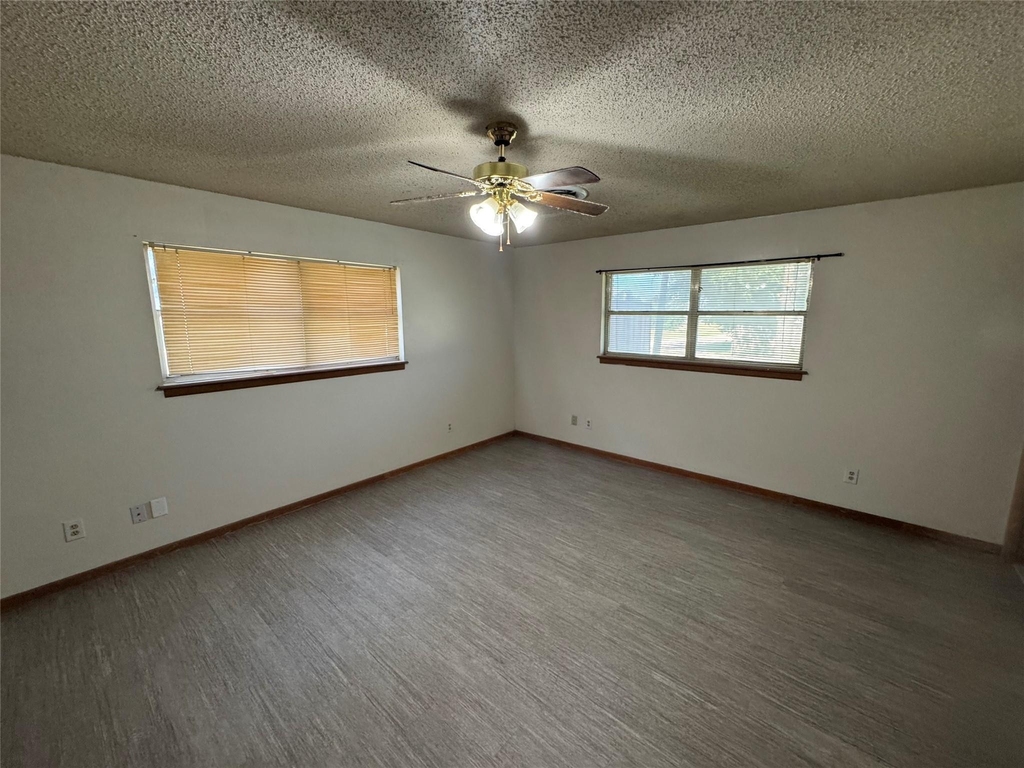 598 Washington Boulevard - Photo 9
