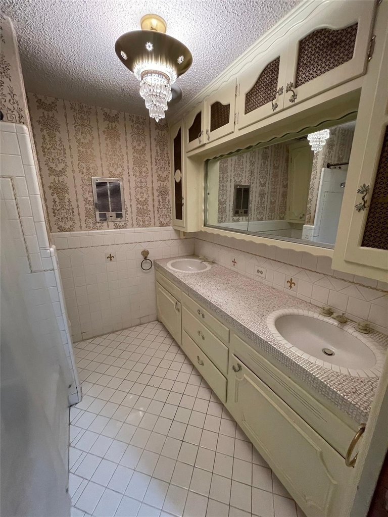 598 Washington Boulevard - Photo 11