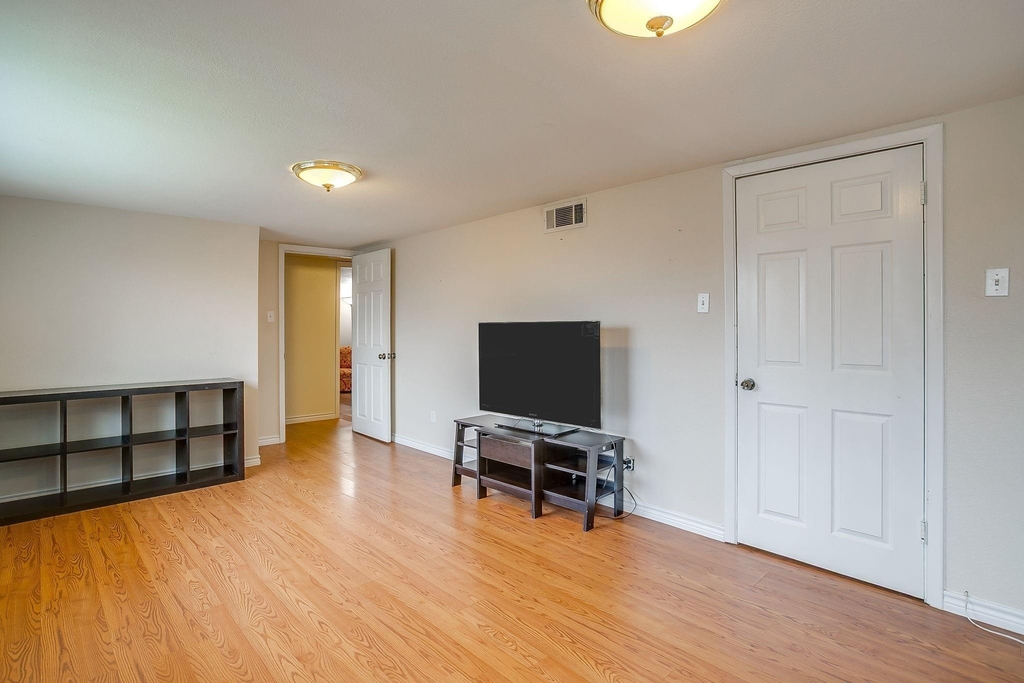 5305 Morley Avenue - Photo 28