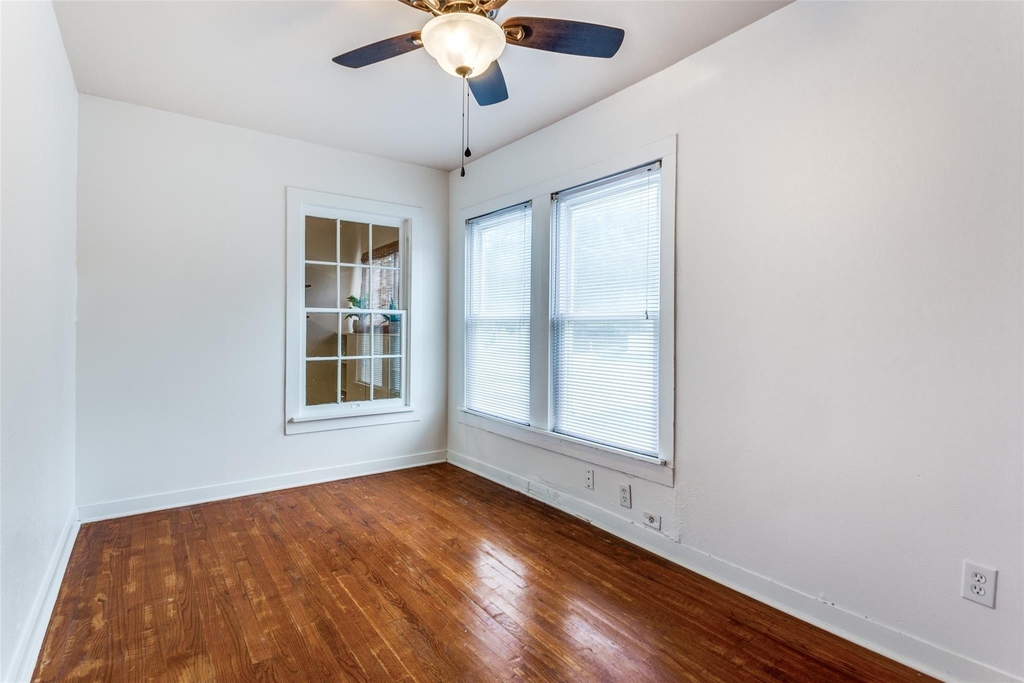 4039 Locke Avenue - Photo 8