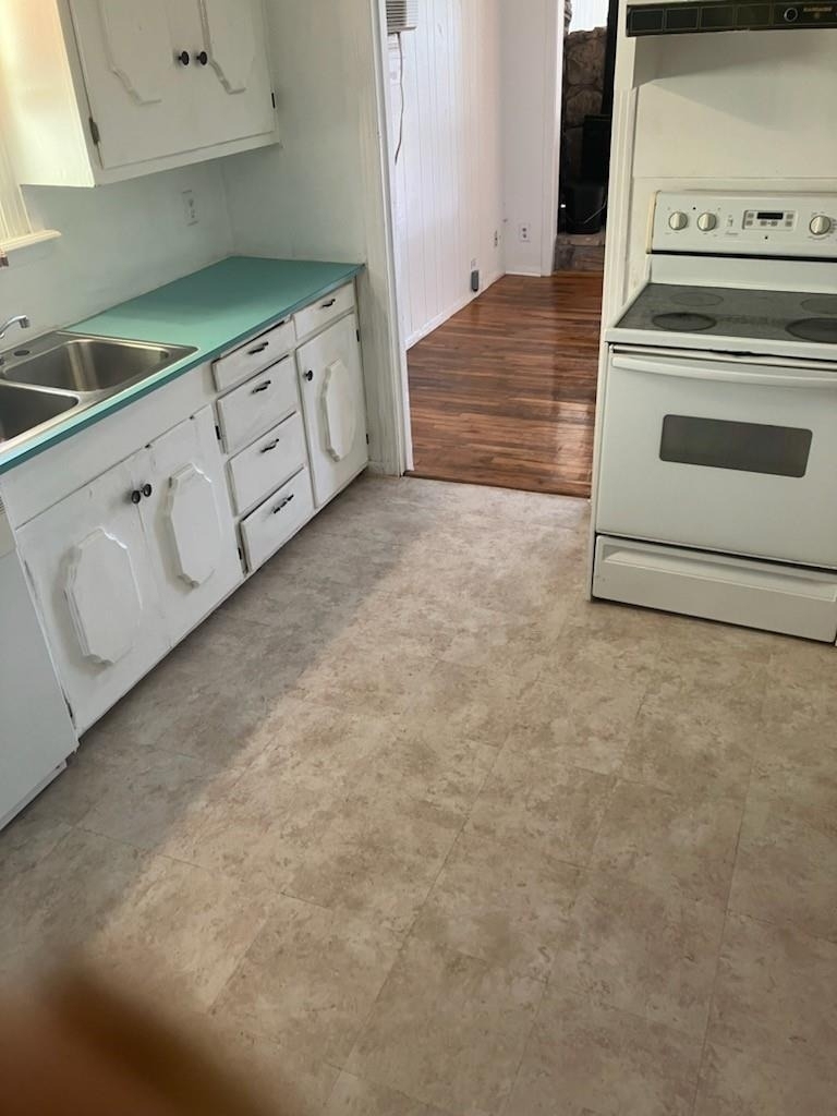 739 Iberis Road S - Photo 2