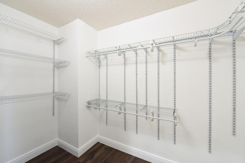 7259 Norwich Lane - Photo 14