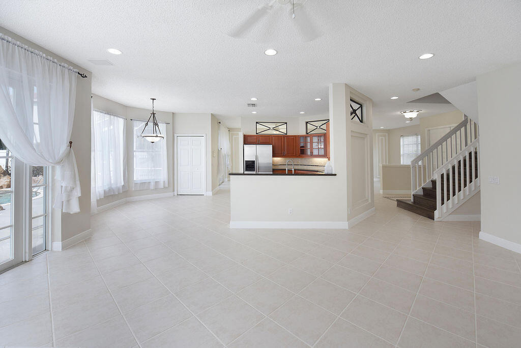 7259 Norwich Lane - Photo 6