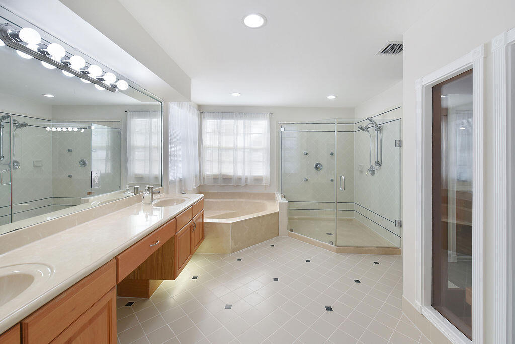 7259 Norwich Lane - Photo 15