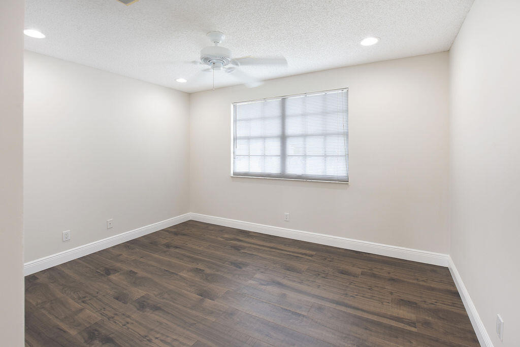 7259 Norwich Lane - Photo 19