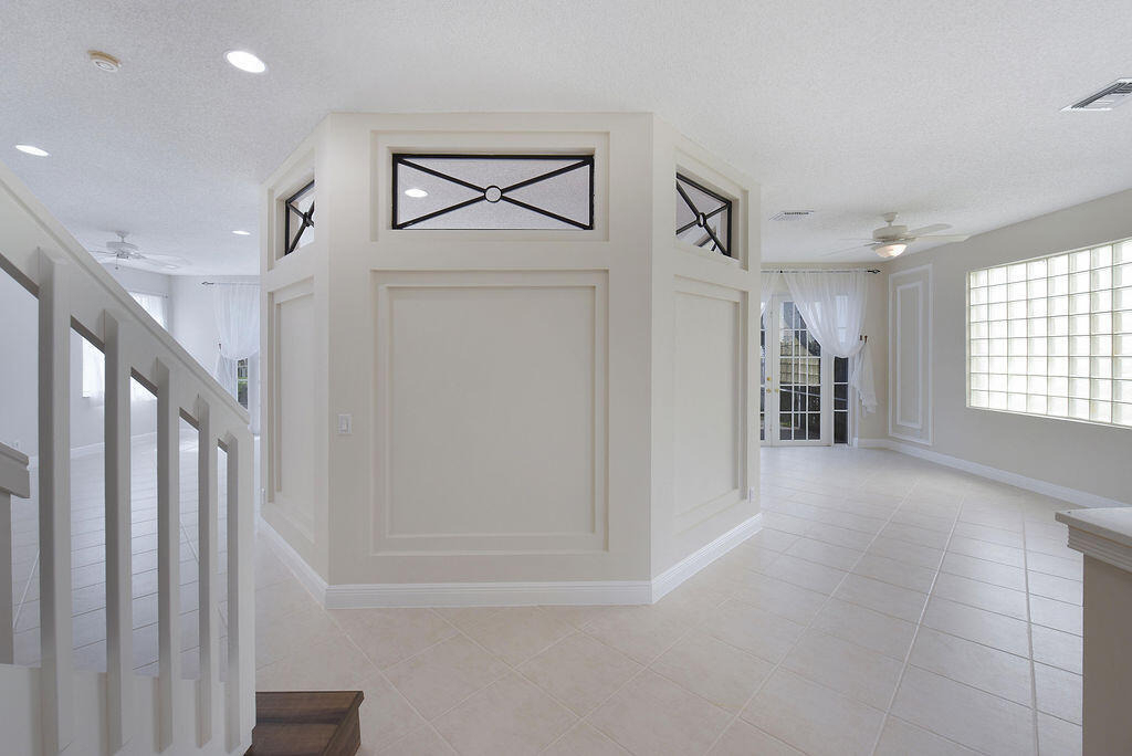 7259 Norwich Lane - Photo 36