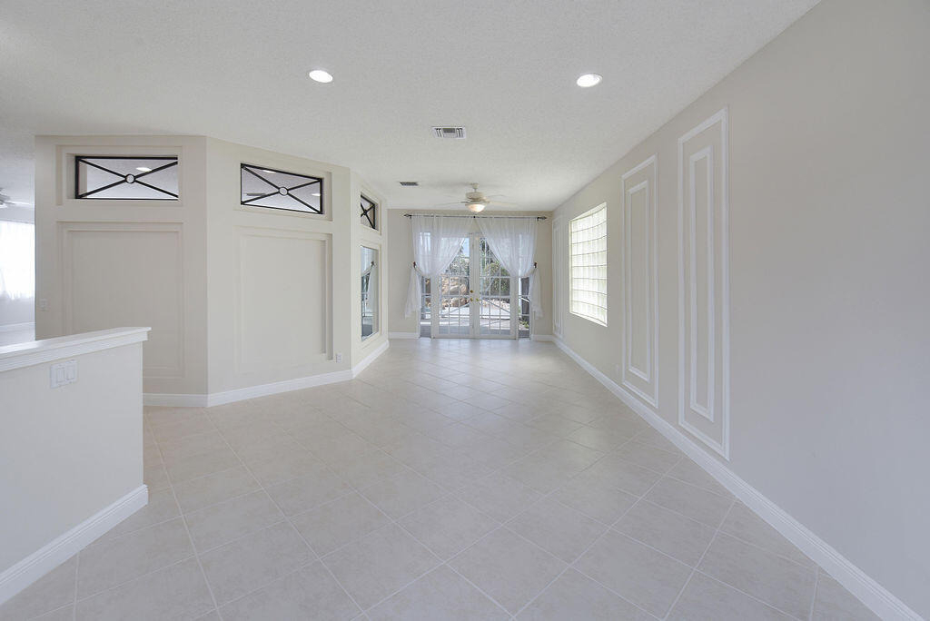 7259 Norwich Lane - Photo 3