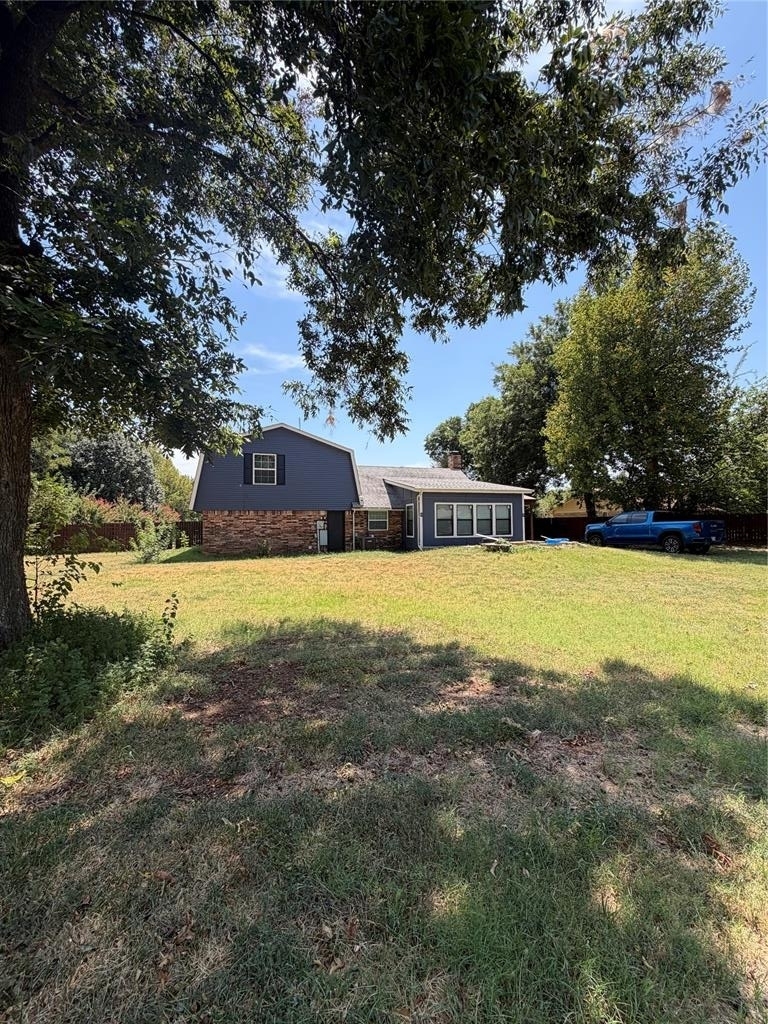 237 E Mohr Lane - Photo 5