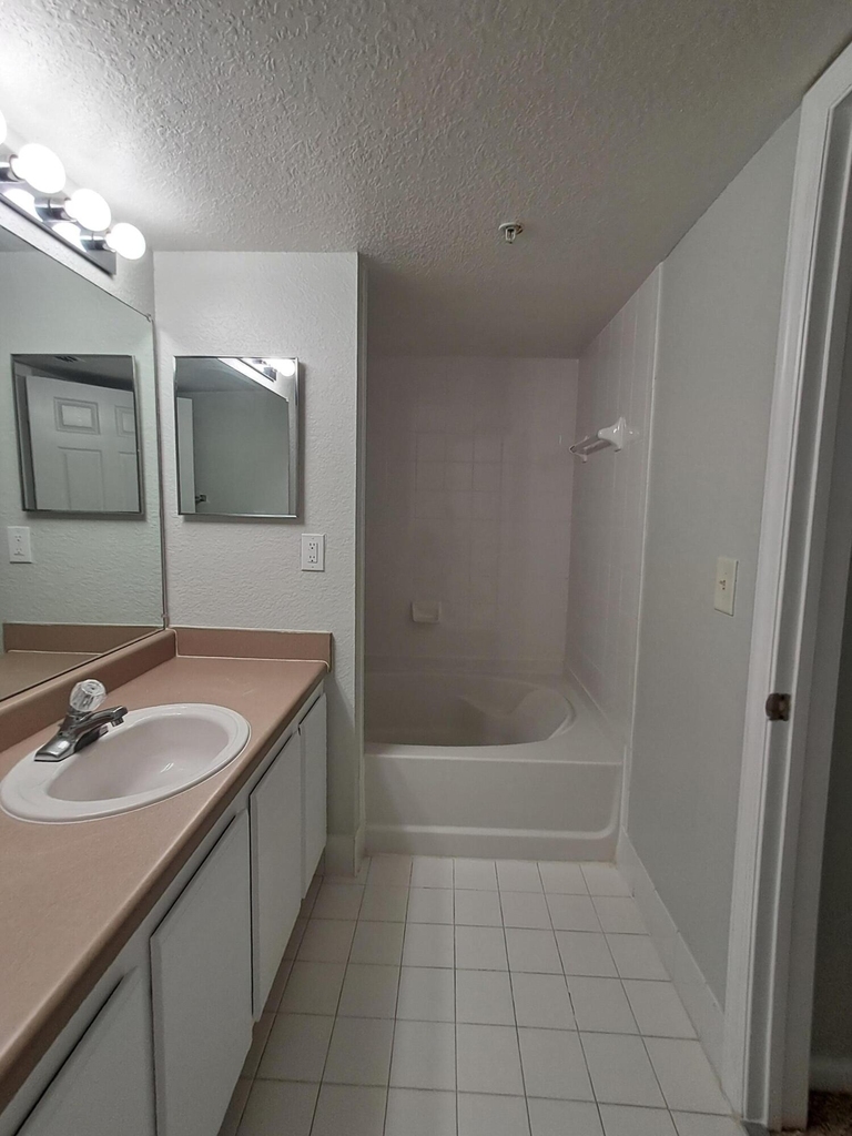 161 Sw Palm Drive - Photo 13