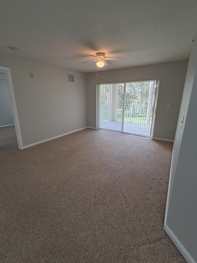 161 Sw Palm Drive - Photo 8