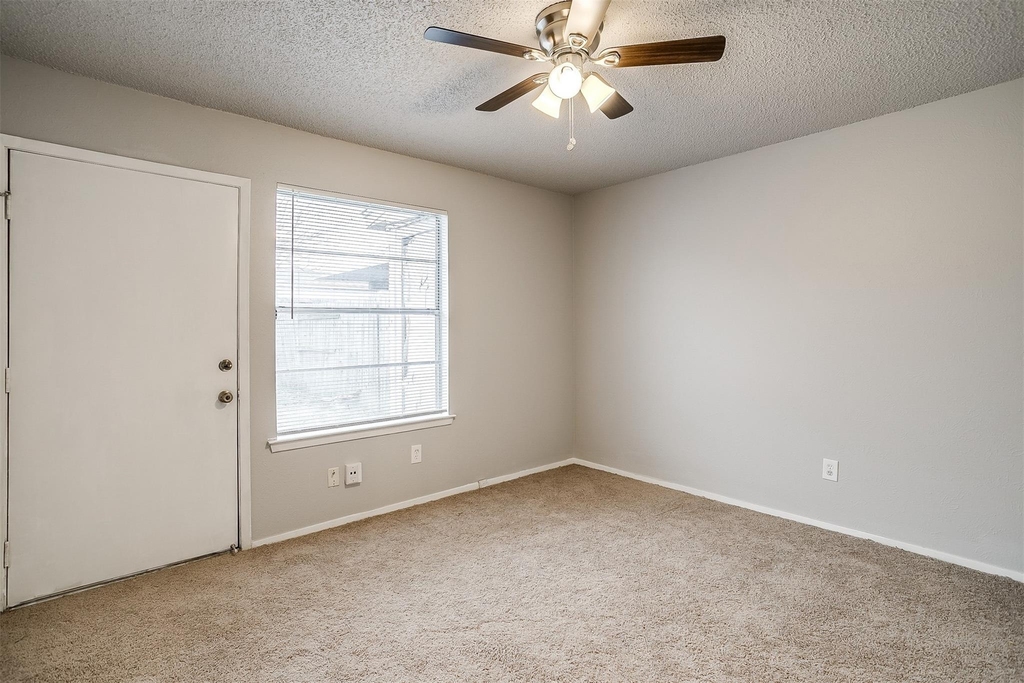 2521 Indigo Lane - Photo 13