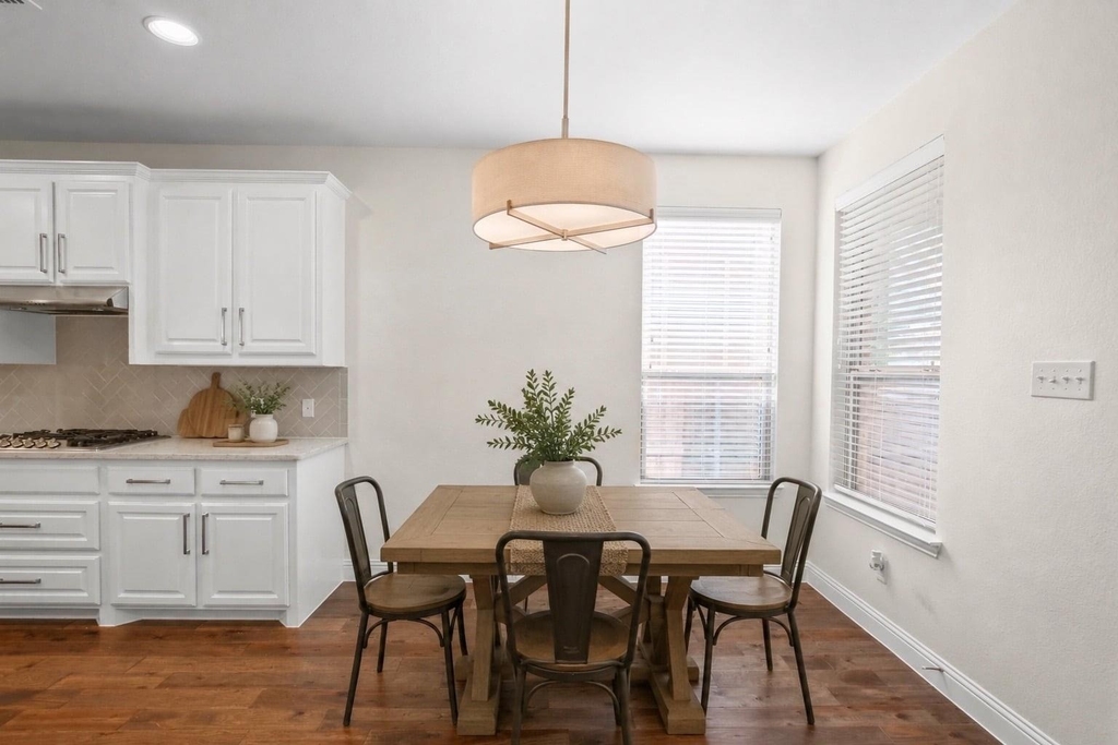 1514 Carnation Street - Photo 3