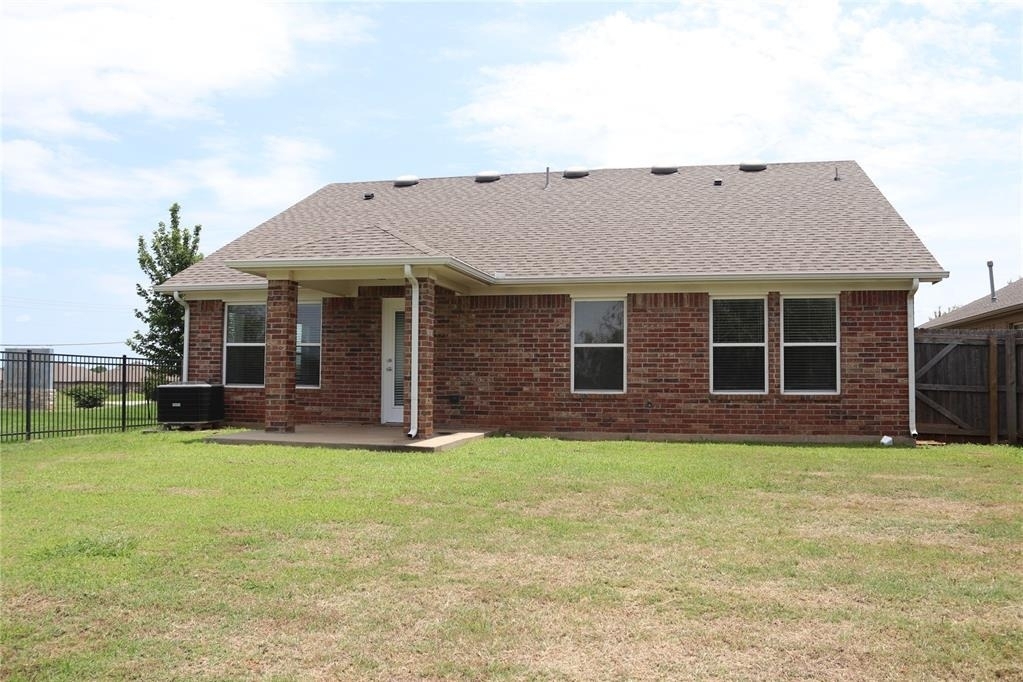 10601 Nw 20th Street - Photo 19