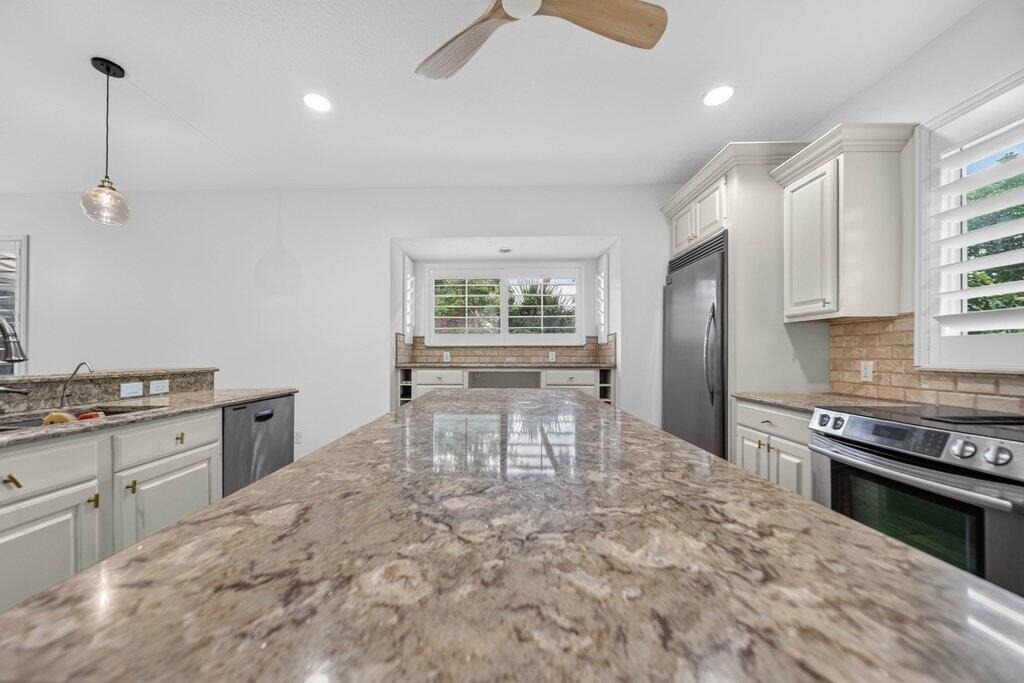 15 W High Point Road - Photo 14