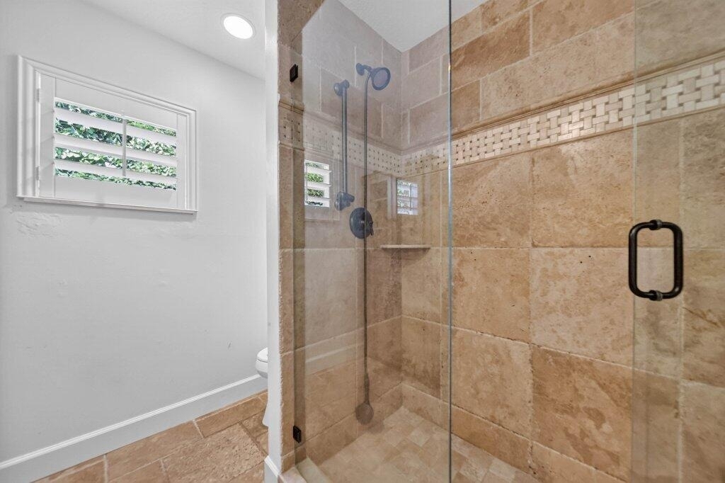 15 W High Point Road - Photo 36