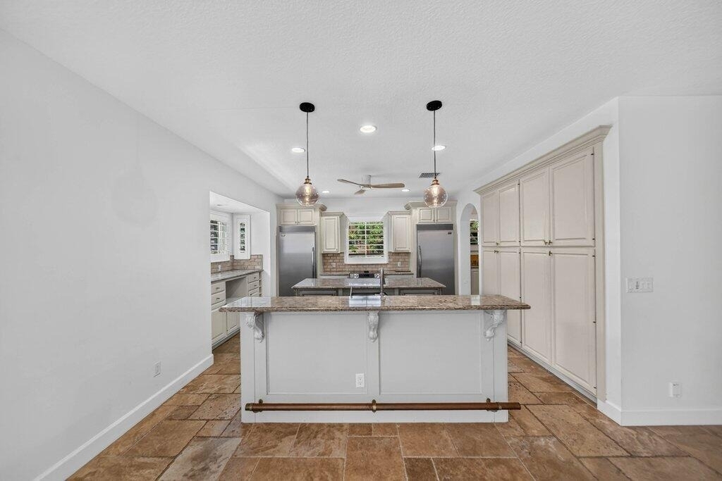 15 W High Point Road - Photo 15