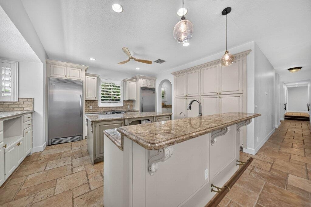 15 W High Point Road - Photo 13