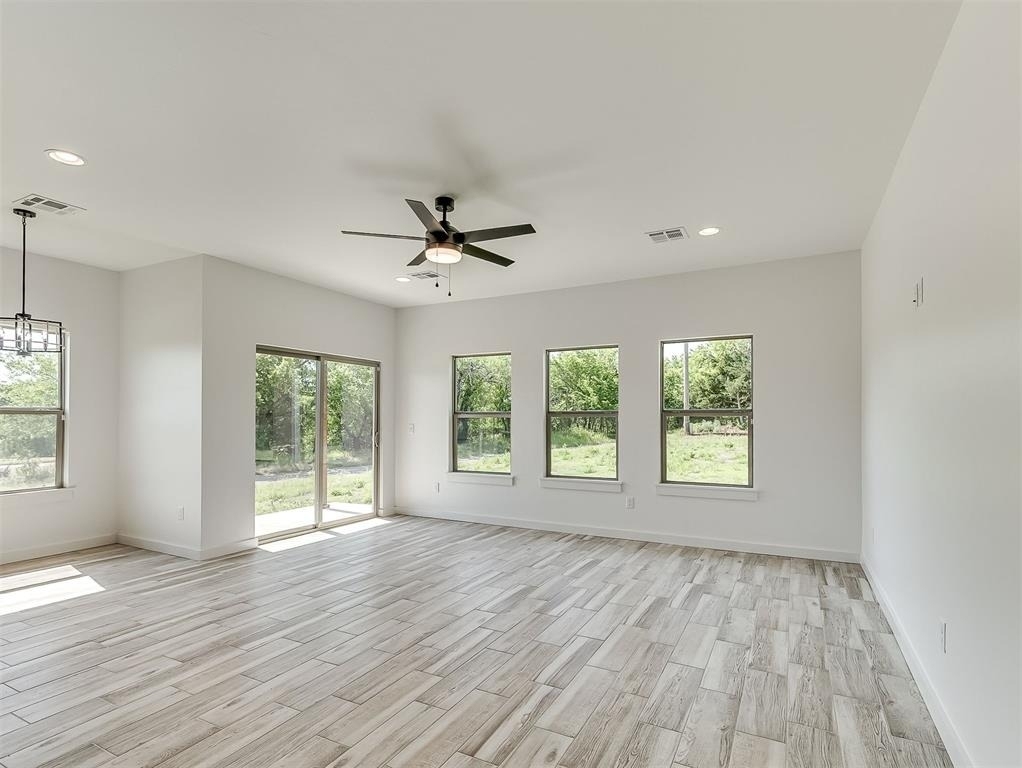 1925 E Springer Avenue - Photo 7