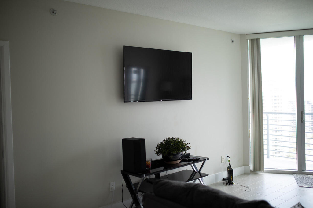 325 S Biscayne Boulevard - Photo 13