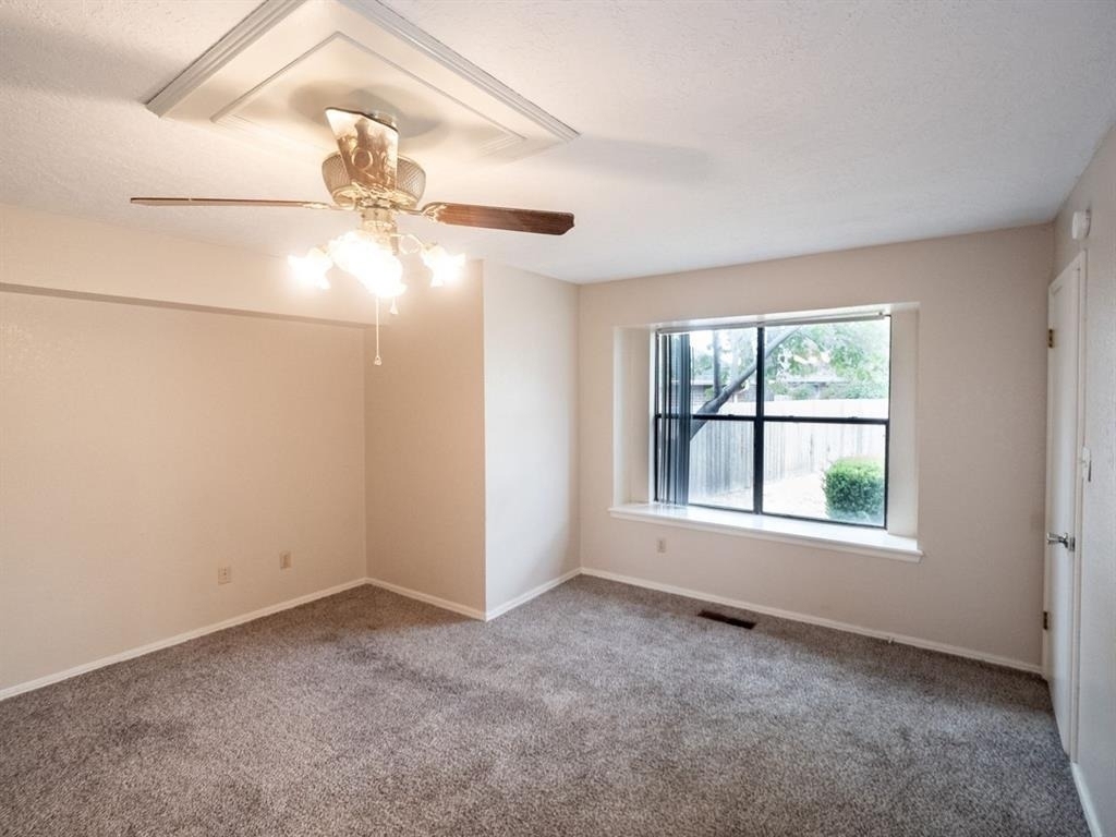 3201 Creekwood Court - Photo 26