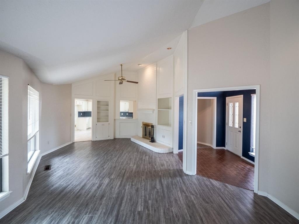 3201 Creekwood Court - Photo 7