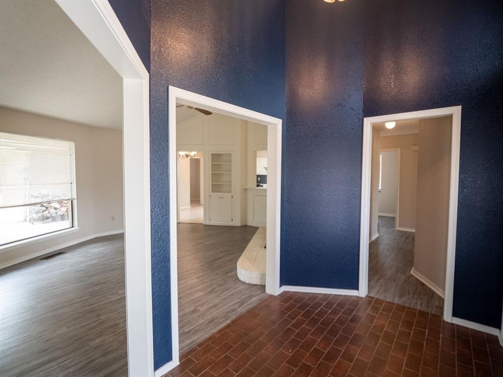 3201 Creekwood Court - Photo 5