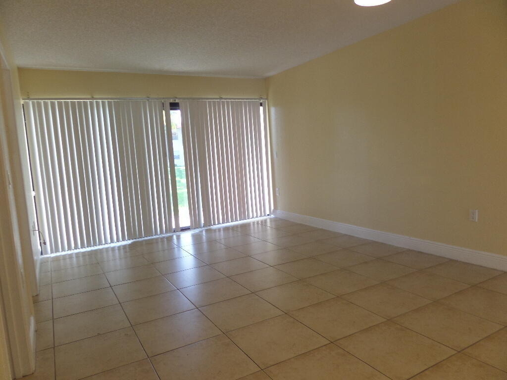 1524 Lake Crystal Drive - Photo 2