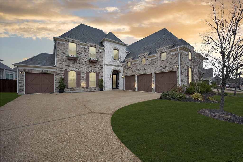 3629 Ladybank - Photo 1