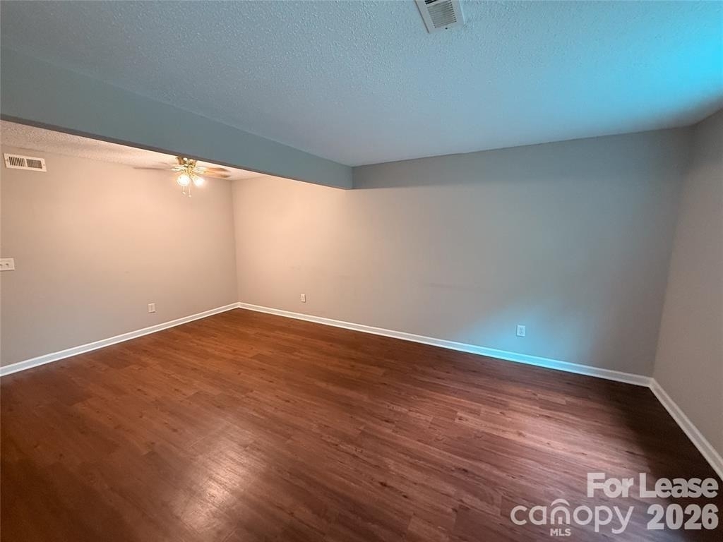 11037 Hunter Trail Lane - Photo 3