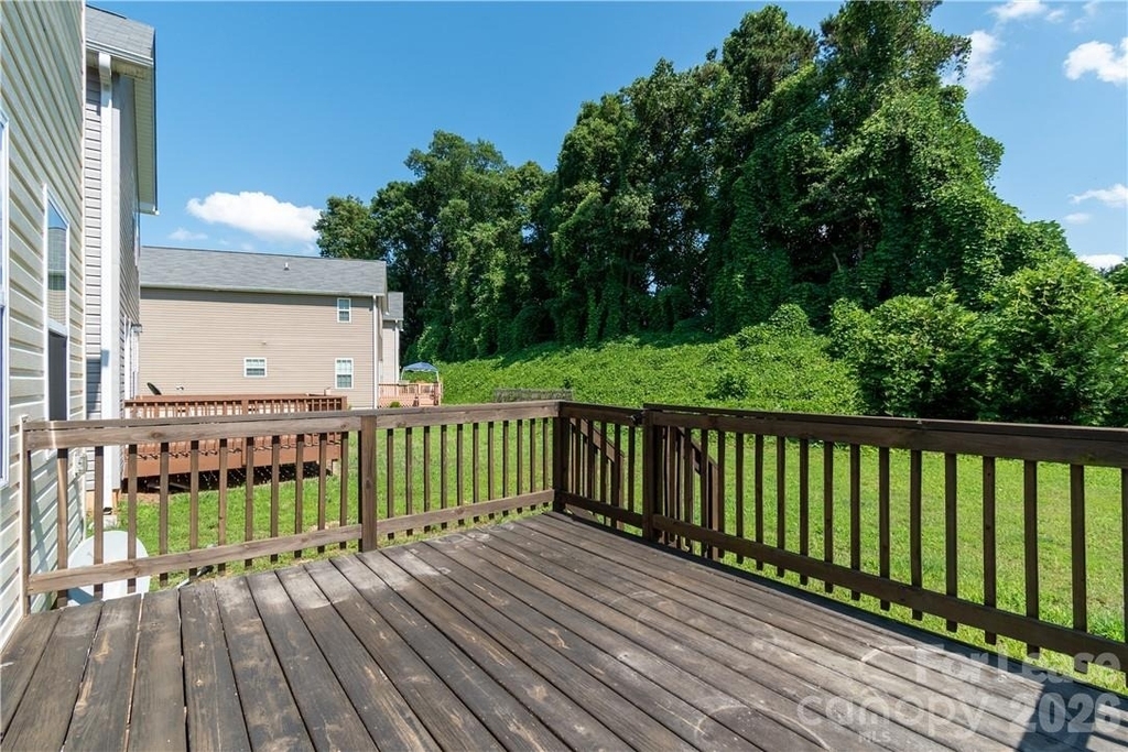 108 Lookout Point Place - Photo 2
