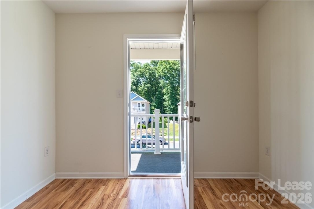 108 Lookout Point Place - Photo 21