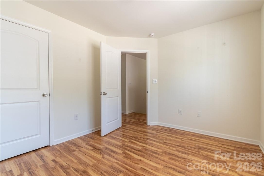 108 Lookout Point Place - Photo 11
