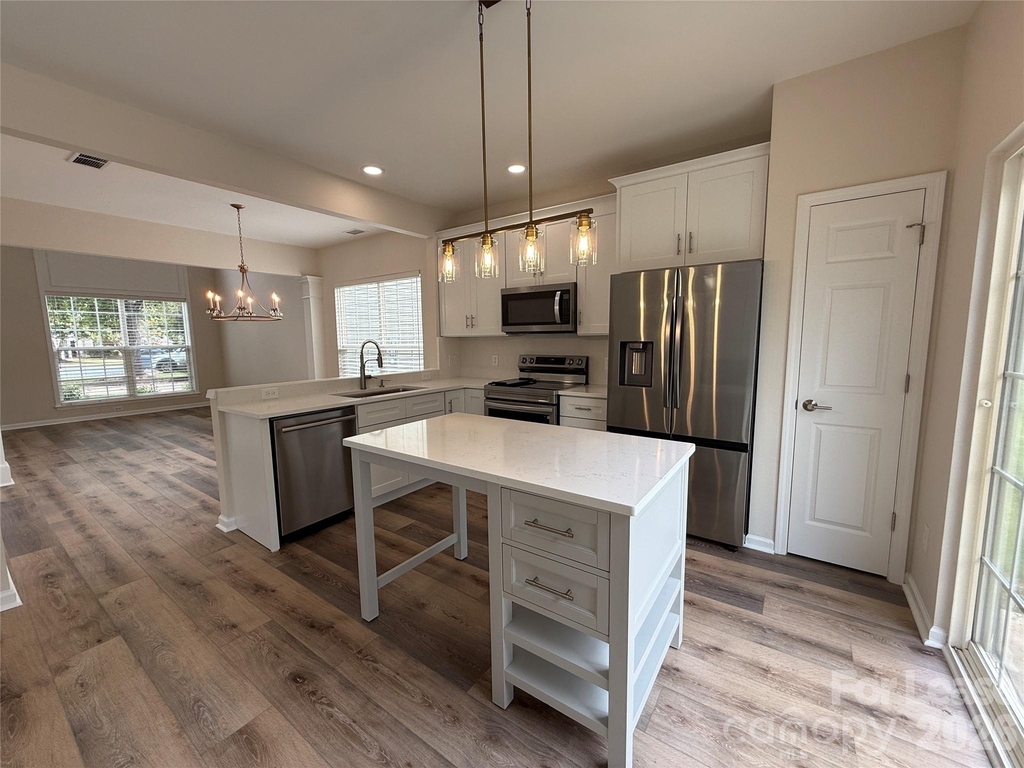 3404 Laurenhurst Lane - Photo 5