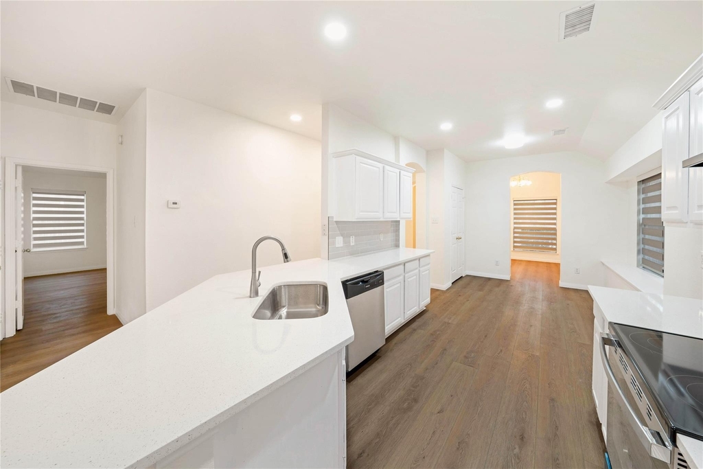 2509 N Brook Drive - Photo 9