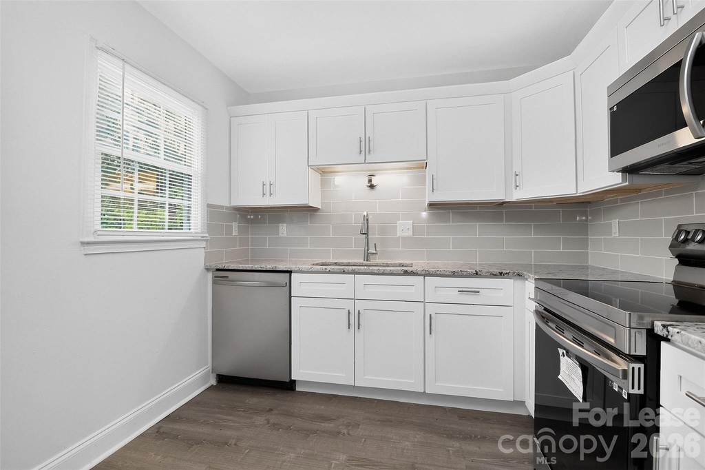 8322 Knights Bridge Road - Photo 8