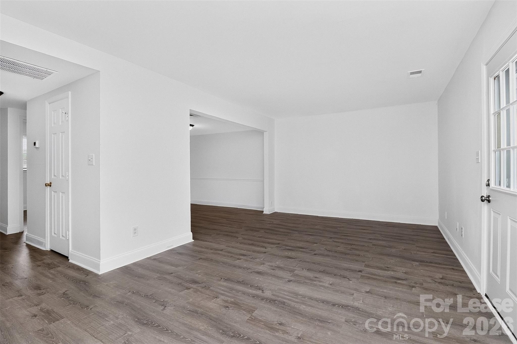 8322 Knights Bridge Road - Photo 29